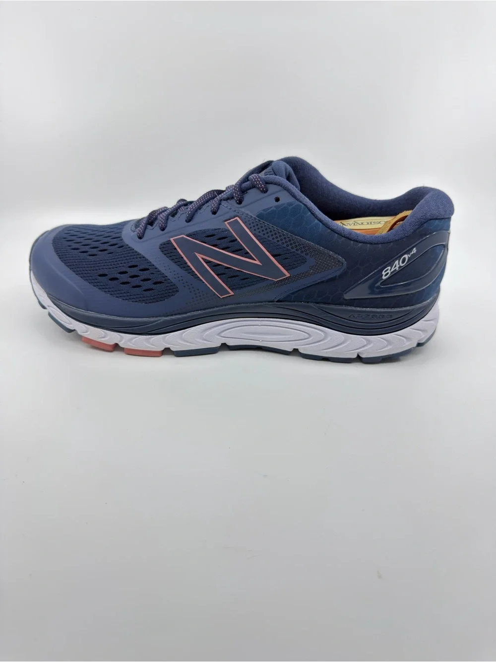 New Balance 840v4 in a natural indigo color with distinct rose gold SZ 12